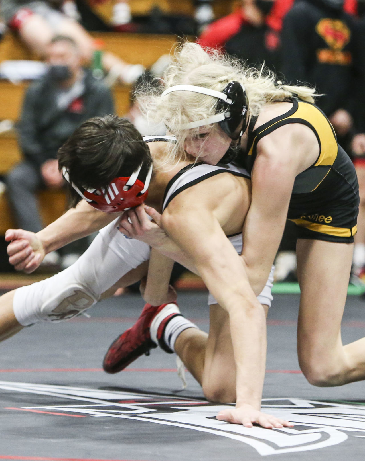 013021-qc-spt-mac wrestling-03.JPG